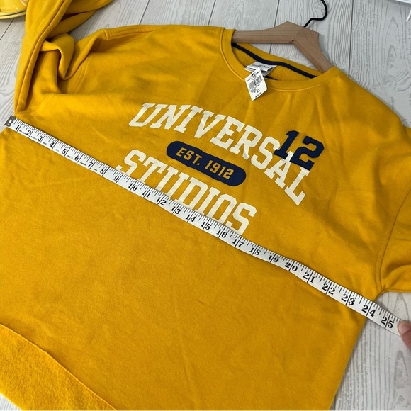 Universal Studios 1912 Ladies Sweatshirt - Picture 4 of 8